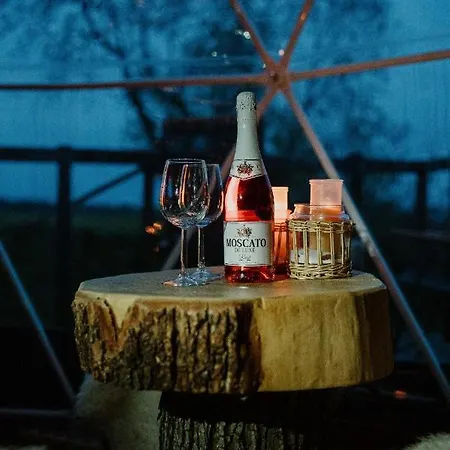 Glamping Slovensko 豪华帐篷 *