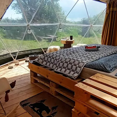 Glamping Slovensko 豪华帐篷 *